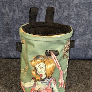 Bad Beta Climbing Chalk Bag Pattern & Instructions