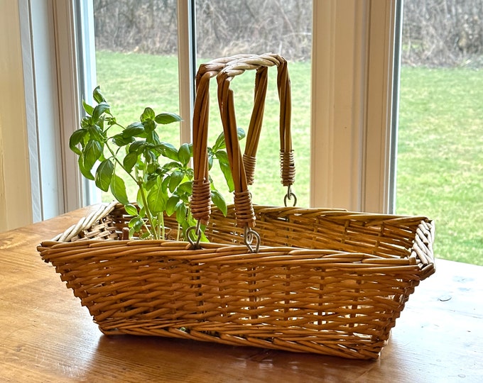 Vintage Market Basket With Handles Etsy