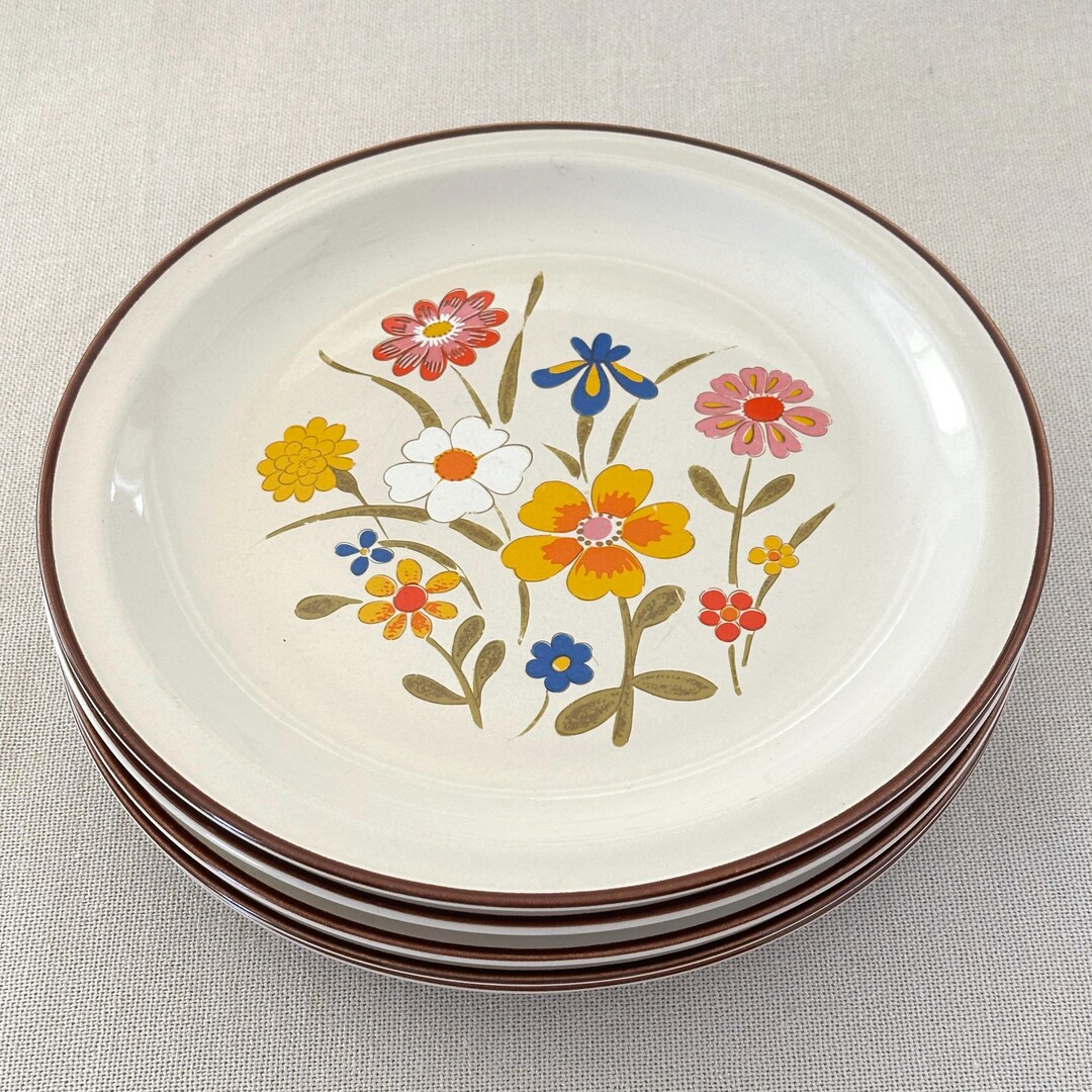 Vintage Floral Stoneware Plates, Set of 4, Grace, 