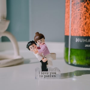 Custom Hug Minifigure, Personalized Gift for Her, Gift for Him, Gift for Couple, Valentine's Day, Anniversary, Birthday, Long Distance