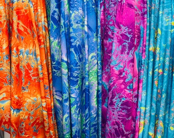 Deluxe abstract ontwerp hologram metallic nylon spandex 4-way stretch 58/60” Verkocht door de YD.