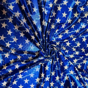 Impression de luxe Freedom Stars sur nylon hologramme métallique spandex extensible dans les 4 sens 58/60&quot; Vendu par YD. Expédié dans le monde entier depuis L.A.
