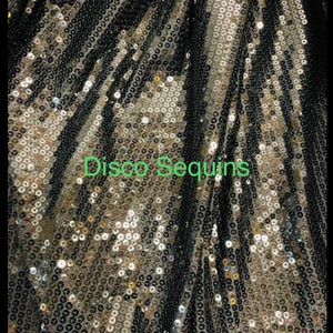 Deluxe Shiny Black Pailletten 2 Designs # 1 Disco Pailletten # 2 kosmische Glitzer Pailletten beide gestickt auf Stretch-Mesh 2-Wege-Stretch 55/57 ”