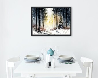 Pode incluir: Uma pintura em aquarela de uma cena de floresta nevada com um caminho que leva através das árvores. As árvores são de um verde escuro e a neve é branca. O sol brilha através das árvores, criando um brilho quente.