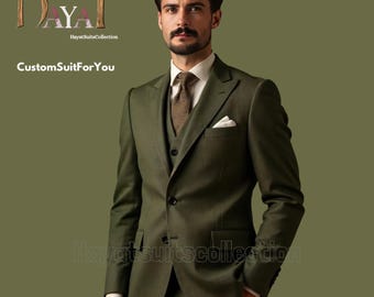 オリーブグリーンのスリーピーススーツ：男性の結婚式の新郎用ウェア