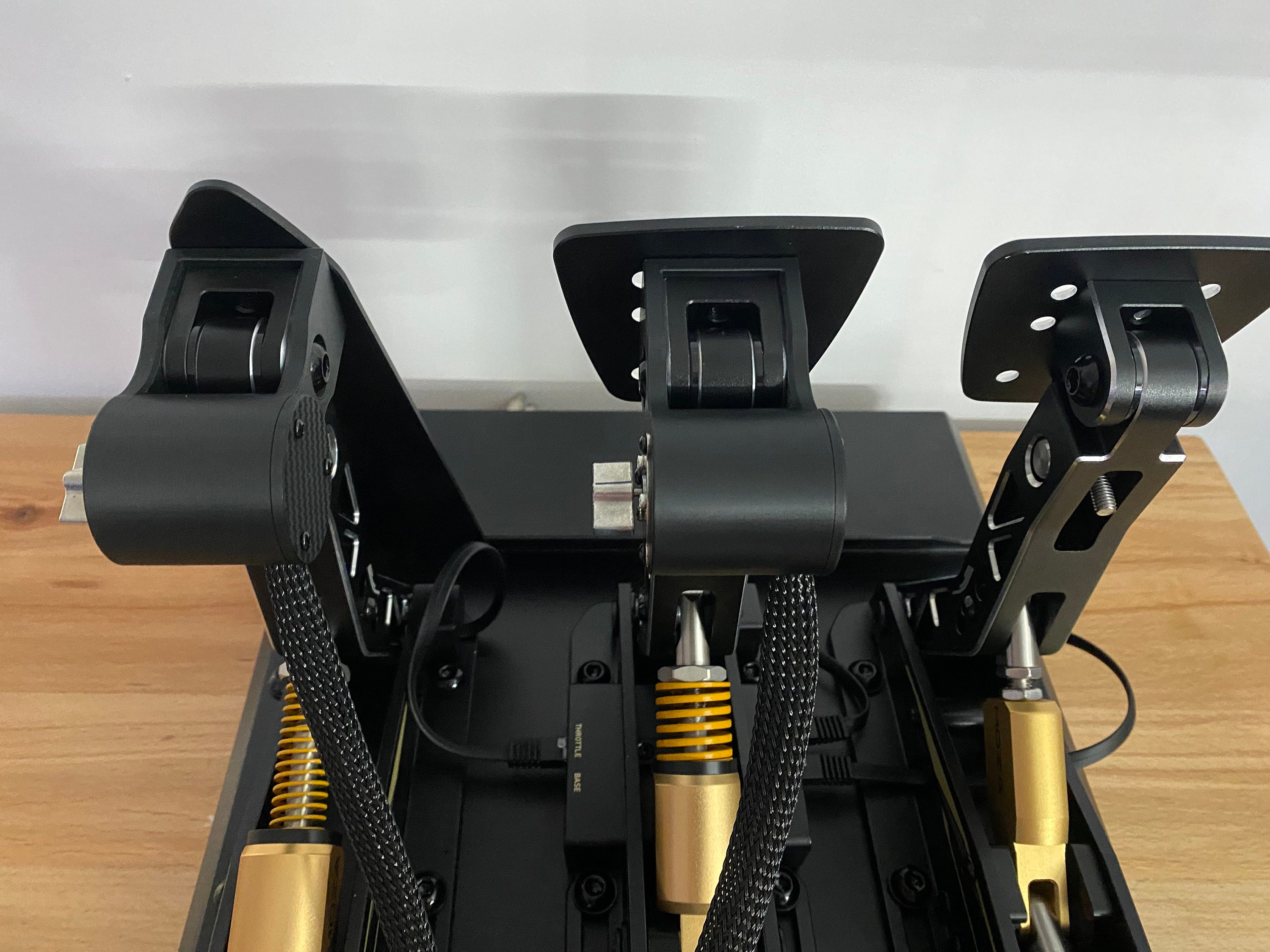 MOZA Racing CRPペダルセット　【中古品】 Amazon.co.jp: MOZA Racing ペダル CRP Pedal 3ペダル(throttle+