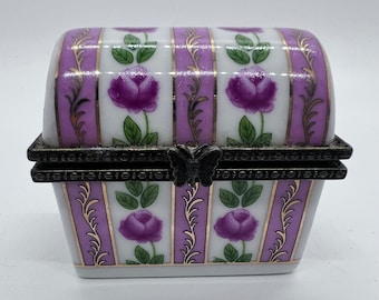 Vintage French Style Porcelain Trinket Box: Handpainted Floral Pill Box