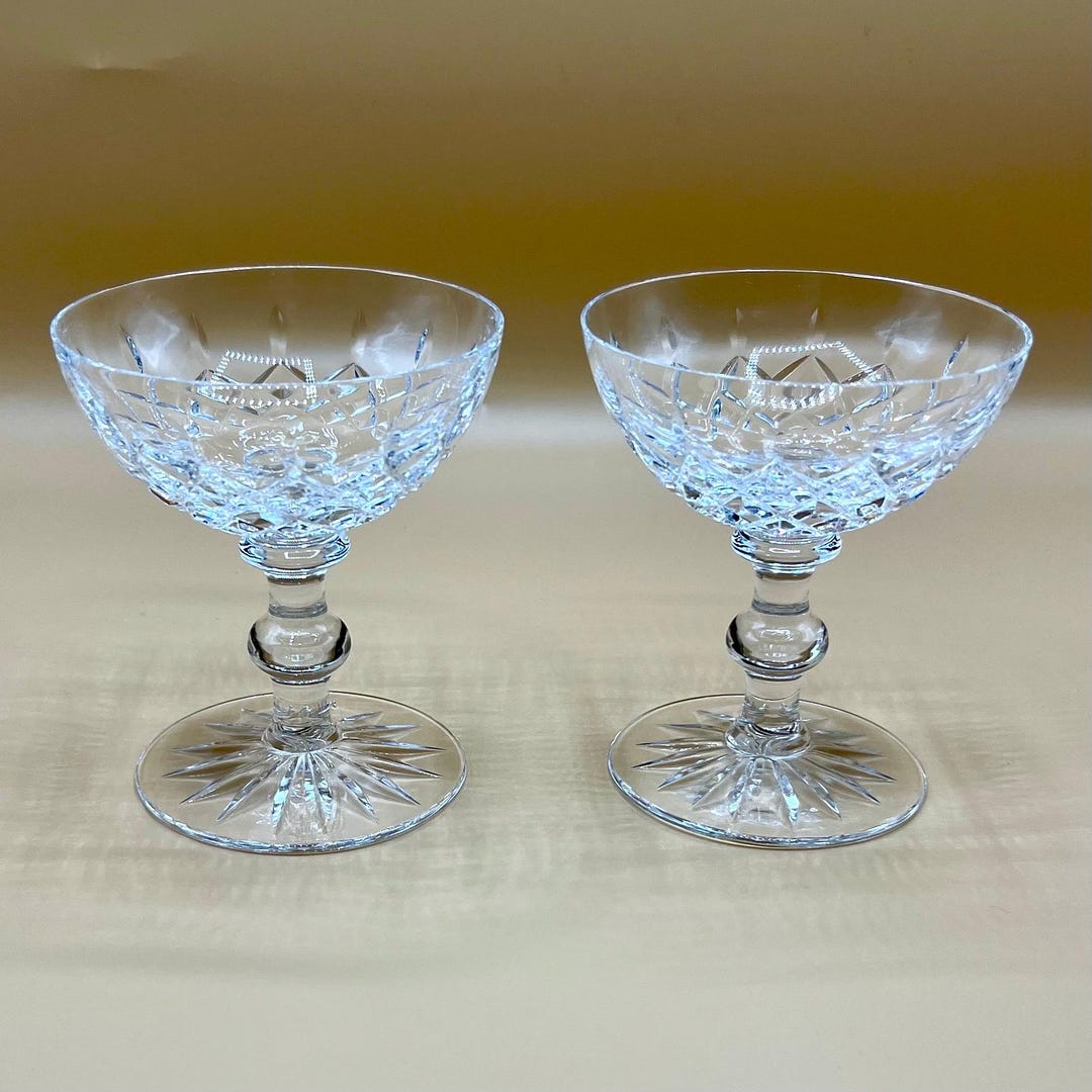 Tour à Champagne 5 Étages Rink Drink - 35 Verres Soucoupes 200ml Vintage