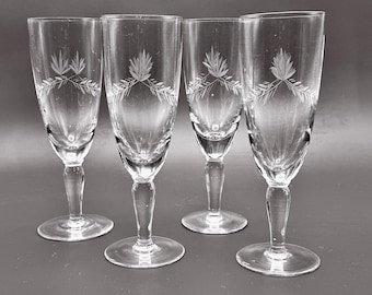 VINTAGE CHAMPAGNE Glasses, set 4 swag engraved flutes