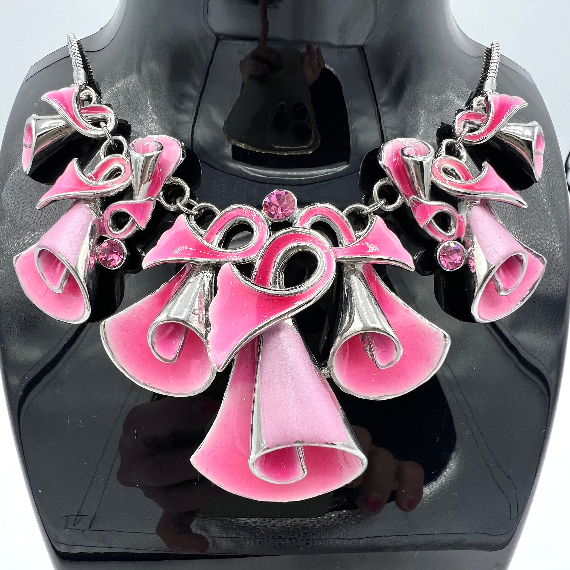 Collier Rétro Fin Argenté Avec Petite Fleur, Cristaux Et émail Rose - Modèle 392 - Occasion
