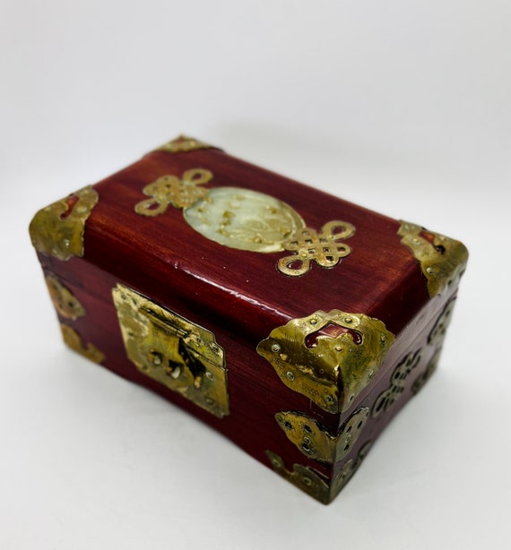 Vintage Chinese Wood Lacquered Jewellery Box With Inlay Jade and Brass  Ornaments. Decorative Jewellery Organizer Box 