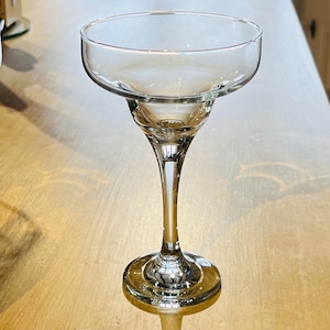 Elegant Vintage Margarita Glasses – Set of 2 | Clear Glass Stemware | Mid-Century Modern Cocktail Glasses