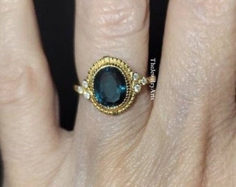 Anello nuziale con zaffiro turchese, anello con gemma blu, anello con gemma di forma ovale, regalo di anniversario, anello placcato oro 14 carati, anello di promessa.