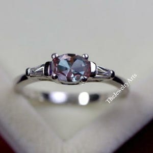 Lab Alexandrite Ring Color Changing Ring Wedding Ring Oval Cut Color Change Gemstone Ring Sterling Silver