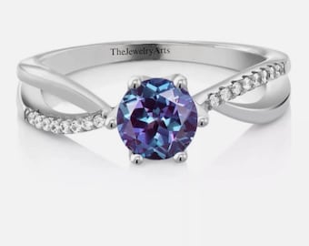 June Birthstone, Lab Alexandrite Ring, Color Change Ring, Gifts For Women, Birthstone Ring, 925 Sterling Silver Ring, Round Cut Alexandrite,