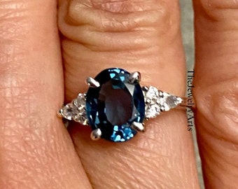 Ring Ocean Teal Sapphire, Oval Cut Teal Sapphire Ring, 925 Sterling Silver Ring, Sapphire Engagement Ring, Lab Grown Teal Sapphire Ring