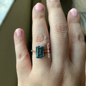 Ocean Teal Sapphire Ring, Emerald Cut Teal Sapphire Ring, 925 Sterling Silver Ring, Sapphire Engagement Ring, Lab Grown Teal Sapphire Ring