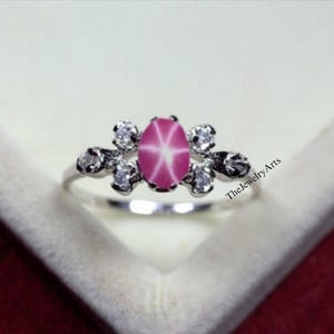 Lindy Star Ruby Ring, Silver Ring For Women Pink Star Ruby Ring, 925 Sterling Silver, Oval 6 Ray Star Ring, Engagement Ring