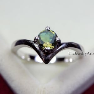 Bride Sultanite Ring, Colours Changing Ring, 925 Sterling Silver Ring, Wedding Ring, Sultanite Jewelry,  Round Cut Ring