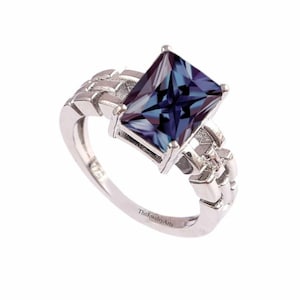 Vintage Emerald Cut Alexandrite Engagement Ring, Alexandrite Bridal Ring, 925 Sterling Silver, Promise Ring, Anniversary Ring