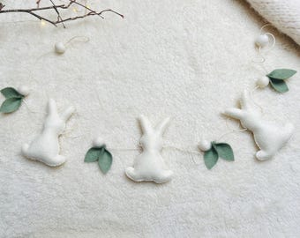 Felt rabbit and leaf garland, handmade, subtle colors, wool felt, Easter, Easter decoration, spring decoration