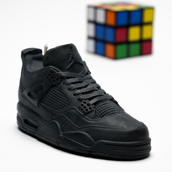 Bougie Sneaker AJ4 NOIRE BLACK - Cadeau fan de sneakers - Chaussure bougie décoration intérieur -Bougie 100% naturelle cire de soja et coton