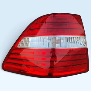 Lanterna traseira de LED do lado esquerdo (lado do motorista) para Lexus LS430 2004-2006 (usada)