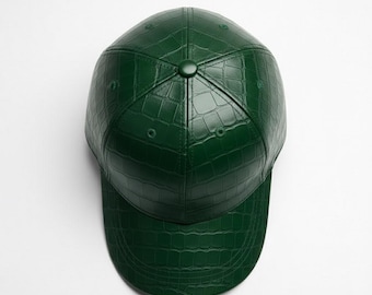 Grön krokodilpräglad läderbaseballkeps med justerbar design för unisex