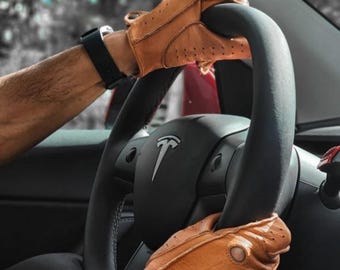 Men’s Driving Gloves in Soft Italian Nappa Lamb Leather British Racing Car Style