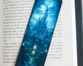 Fantasy world bookmark - Fantasy castle bookmark - Book lover gift - Fantasy reader gift - id0168
