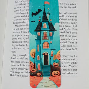 Cute Halloween bookmark  -  Spooky house bookmark - Book lover gift - Fall bookmark - id0360