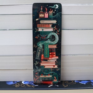 Cute fantasy bookmark - Whimsical stack of books witchy bookmark - Dark academia bookmark - Book lover gift - Fantasy reader gift - id0073