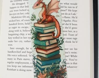 Cute dragon and books summer bookmark - Fantasy dragon bookmark - Book lover gift - Fantasy reader gift - id0305
