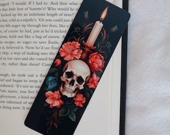 Gothic bookmark - Horror bookmark - Skull and candles bookmark - Dark fantasy bookmark - Book lover gift - Fantasy reader gift - id0117