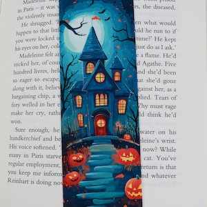 Cute Halloween bookmark  -  Spooky house bookmark - Gothic - Book lover gift - Fall bookmark - id0361
