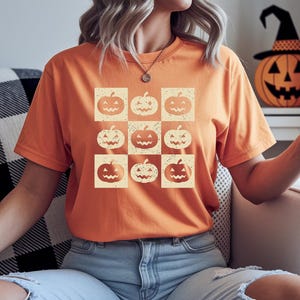 Vintage Pumpkin Shirt, Retro Halloween Pumpkin Tee, Fall TShirt, Jack O Lantern T-Shirt, Distressed Autumn Graphic Tee, Pumpkin Lover Gift