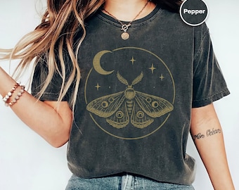 Moth Moon Shirt, Boho Celestial T Shirt, Witchy Luna Moth Tee, Mystical Nature Graphic, Moon Phase Insect Shirt, Vintage Spiritual Gift Tee