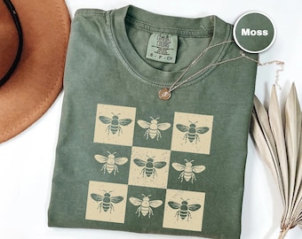 Retro Bee Comfort Colors Shirt, Bee Lover Gift, Funny Bee Graphic Tee, Minimalist Nature T-Shirt, Cute Cottagecore Aesthetic Tshirt