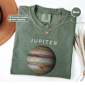Jupiter Planet Shirt, Minimalist Jupiter T-Shirt, Planeten Grafik T-Shirt, Weltraum und Planeten Liebhaber Shirt, Sonnensystem Raum Kunst Astronomie T-Shirt