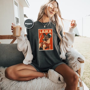Laika Space Dog Shirt, Laika Vintage Comfort Colors Tshirt, Space Lover Tee Shirt, Retro Laika Dog, Space Race T-shirt, USSR Dog Poster Tee