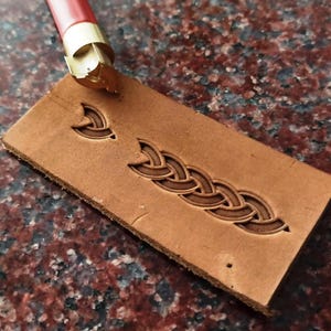 Brass Leather Stamp, Celtic Braid Border Tool, Interlocking Rope Pattern, Carving Stamp for Belts & Straps, Leathercraft Gift SP-039