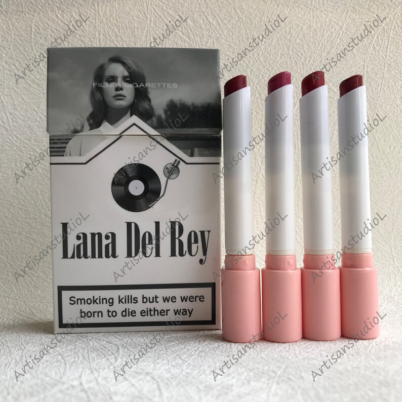 Rossetto Lana Del Rey, scatola personalizzata con foto, scatola di sigarette Lana Del Rey fatta a mano, set di rossetti per sigarette Lana Del Rey immagine 4