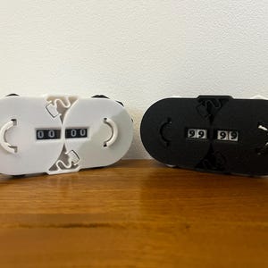 MTG Life Counter | 4-Digit Clicker for Magic: The Gathering | VS Mode Tracker | Tactile Life Total Dial | Great Gift for Magic Players