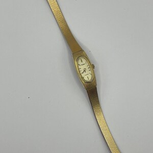 Vintage watches best sale etsy