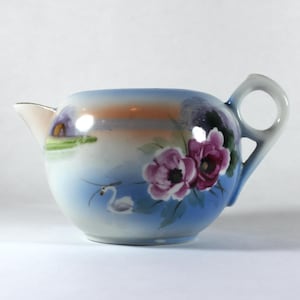 Vintage Japan Lusterware Creamer, Handpainted Lusterware Japan Creamer