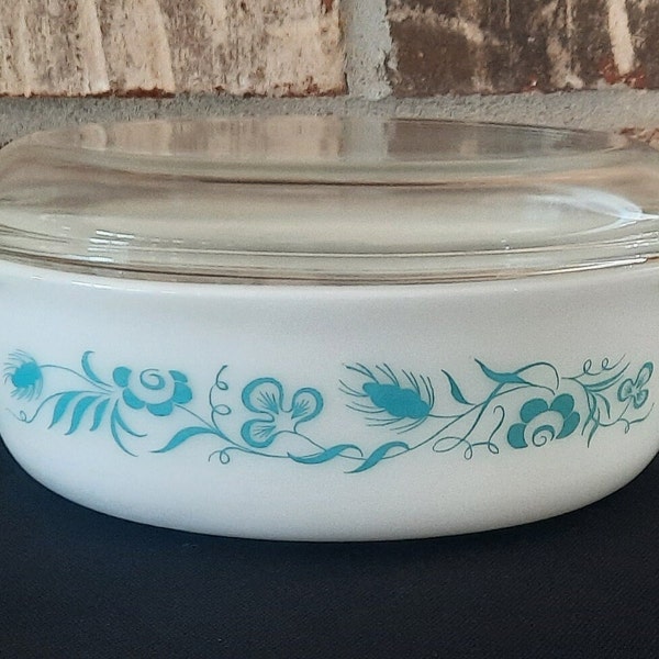 Vintage Pyrex Meadow Cinderella Casserole with Lid, Promotional 1-1/2 qt. 043 Decorator Casserole