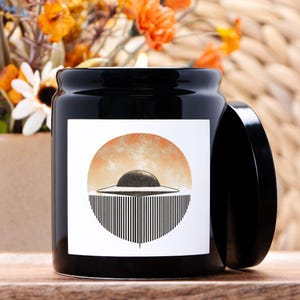 Premium UFO Gift Candle 8oz Matte Black Ceramic Jar Boho Minimalist Alien Gift Unique Scented Candle UFO Themed Gift For Women Boho Decor