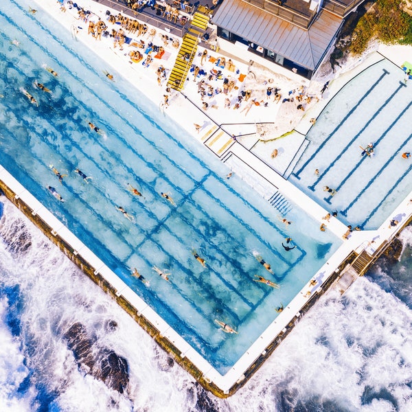 Sydney Pool 01 Wasser Strand Sommer Air Drop Drohne Fotografie bis 150x200 Acrylglas/Leinwand/Poster/XXL Druck/Alu Dibond/SilberAlu/Pop Art