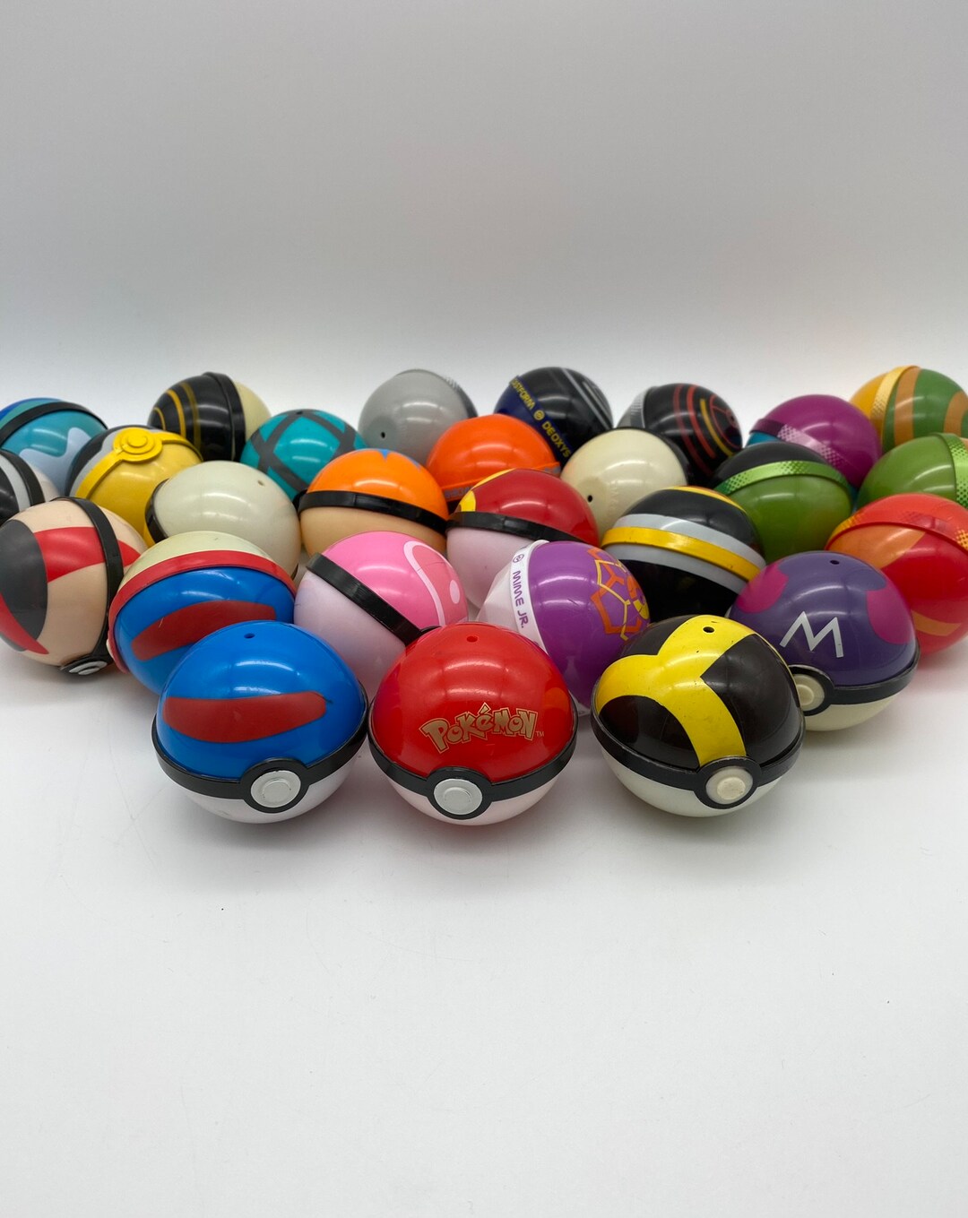 Pokémon Pokeball mit Überraschung PVC Figur 2000 Nintendo Vintage