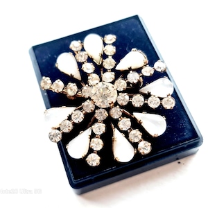 Antique Bright Snow White Star Like Czech Brooch Art Deco 40s Statement Piece Vintage Jewellery White Drops Rhinestones